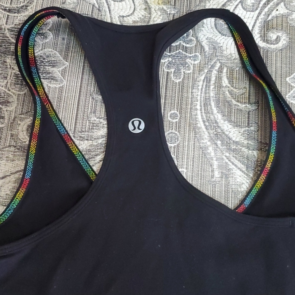 LULULEMON TOP SIZE 8 - Picture 3 of 6